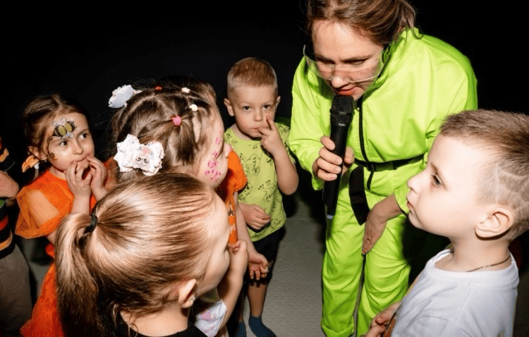 Party image